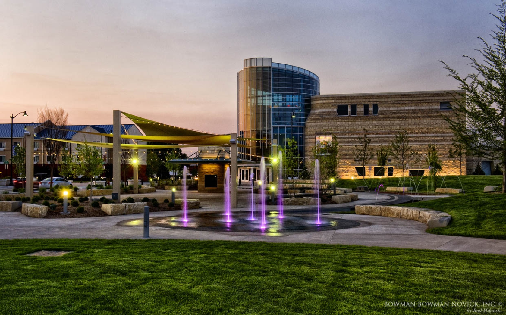 Blue Earth Plaza & The Flint Hills Discovery Center Architizer